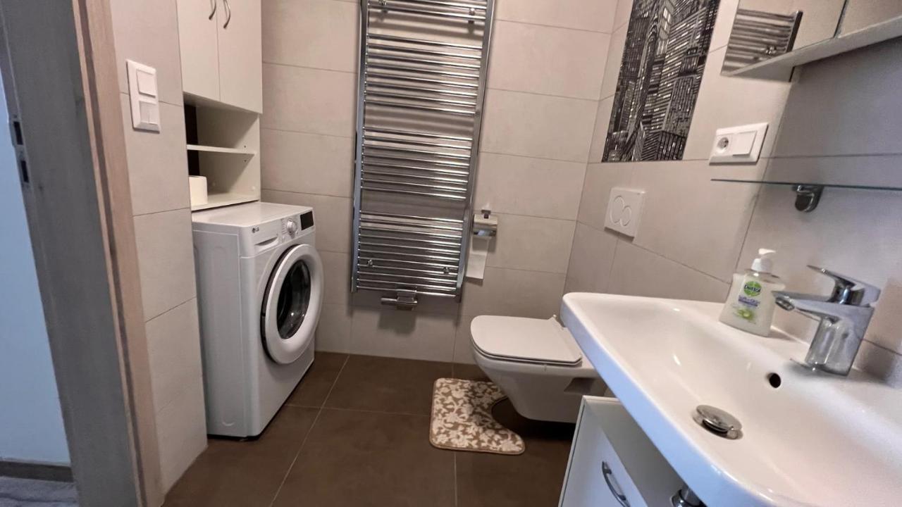 Appartement Air-conditioned, 2 With Balcony, New Building Raca Bratislava